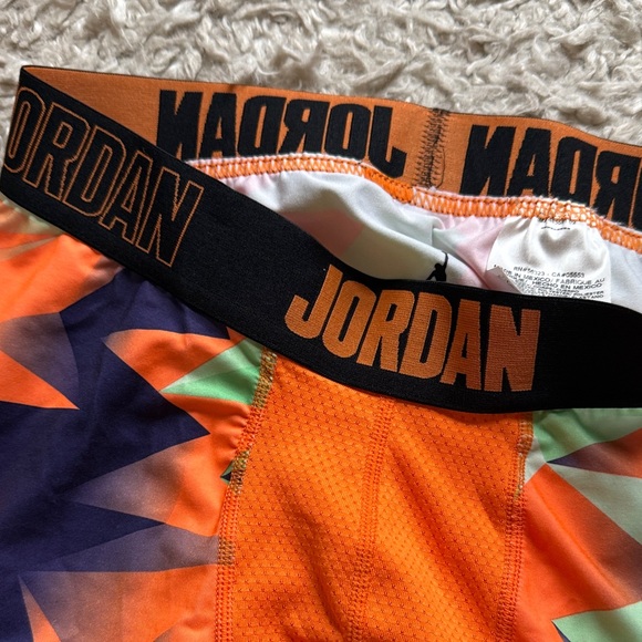 Jordan Geometric Compression Pants - Picture 3 of 3